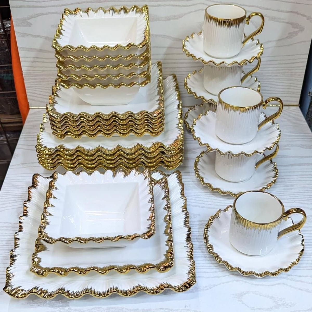 Luxury Porcelain Dinnerware Set